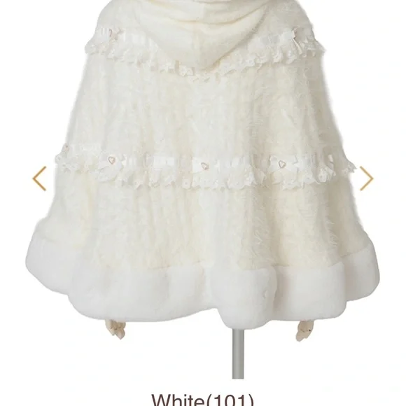 Elegant White Cape Coat - Picture 6 of 7